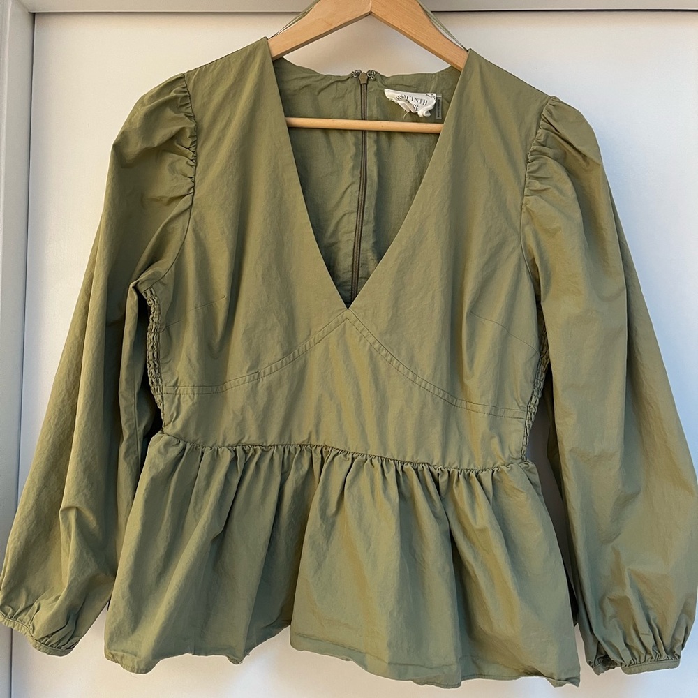 Olive Green V-Neck Peplum Tuckernuck Hyacinth House Top Size M